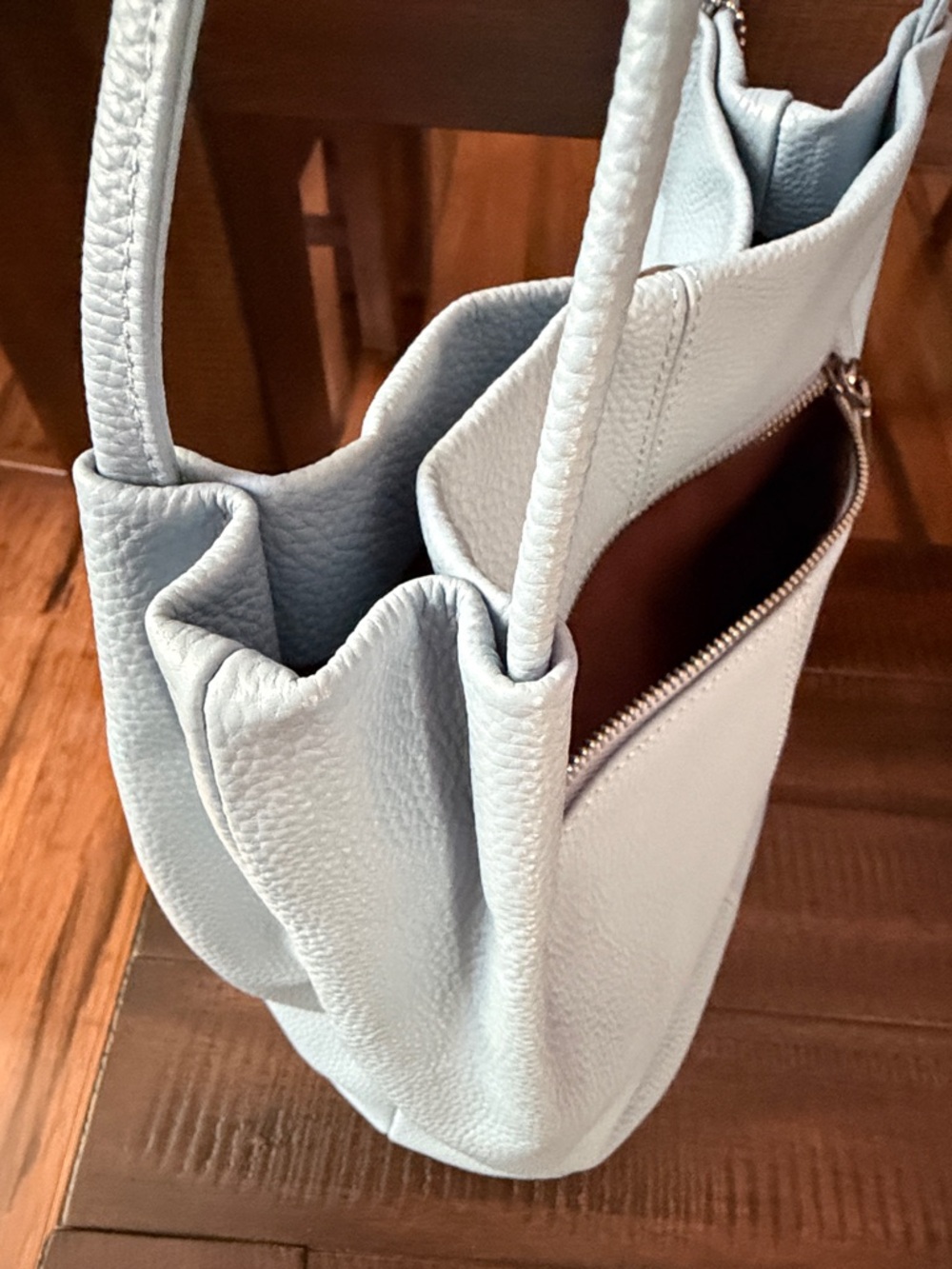 Iswee baby blue pebbles genuine leather bucket/tote bag - Picture 8 of 9
